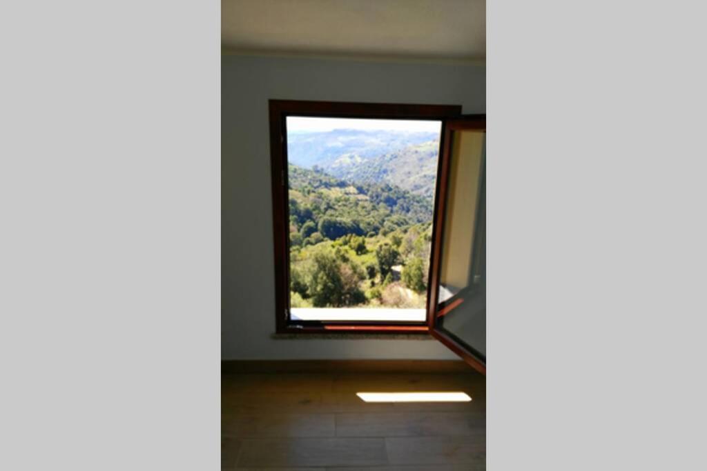 Seùlo Ferula Romantica Mansarda Tra Fiumi E Montagne Sardegna מראה חיצוני תמונה