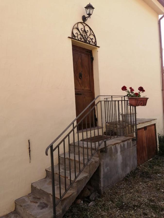 Seùlo Ferula Romantica Mansarda Tra Fiumi E Montagne Sardegna מראה חיצוני תמונה